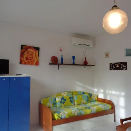Mit Gemeinschaftspool Und Ausgestatteter Veranda *